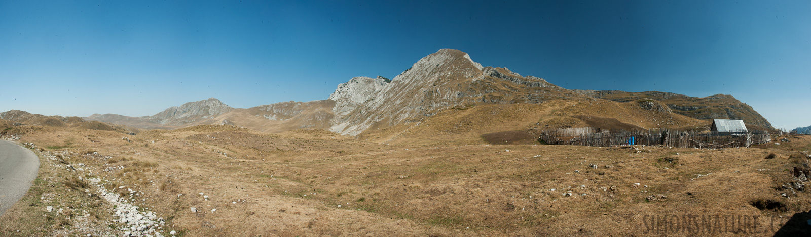 Montenegro - In der Region des Durmitormassivs [28 mm, 1/100 Sek. bei f / 20, ISO 400]